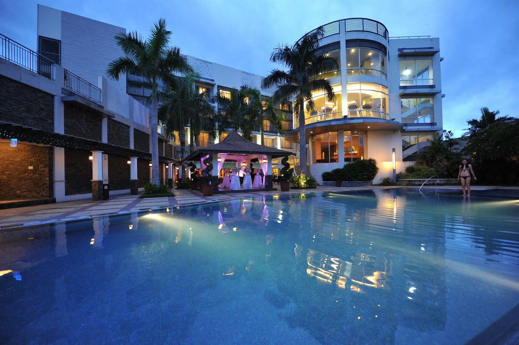 The Avenue Plaza Hotel Naga  Exteriér fotografie